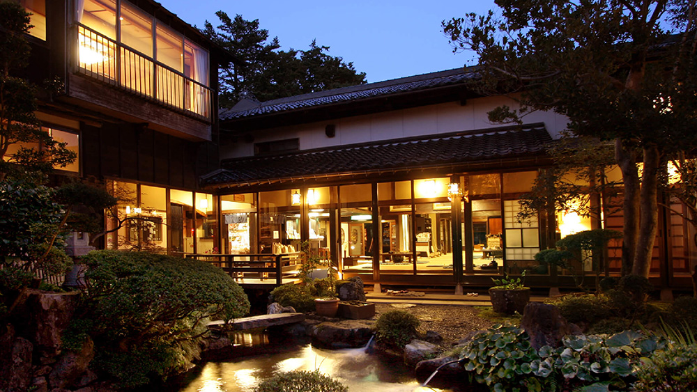 岩室温泉の内部